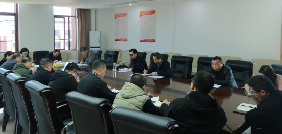 学校召开依法治校工作推进会