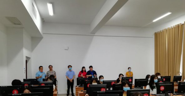 我院圆满完成中等层次公共基础课普测工作