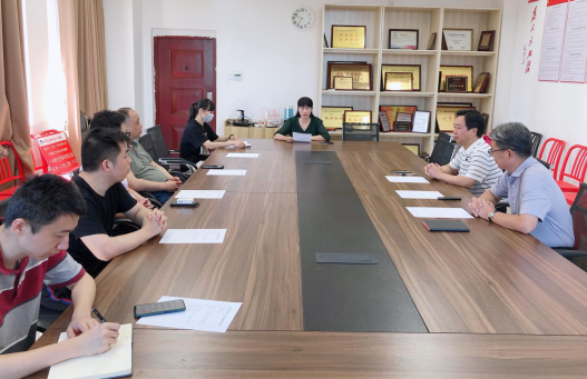 新迈尔（北京）科技有限公司向学院捐赠教学设备及防疫用品